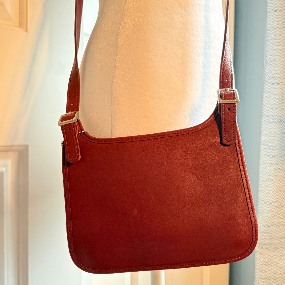 Coach Vintage Small Red Crossbody in Pristine Condition EOD-9142